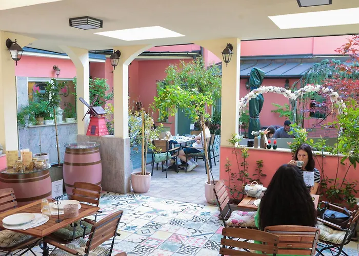 Boutique Asteria Отель Любляна