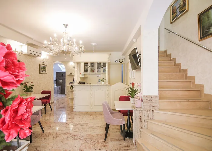 Отель Boutique Asteria