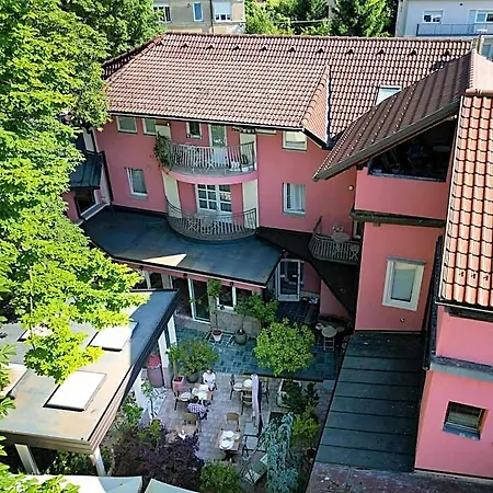 Boutique Asteria Готель