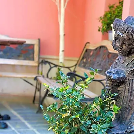 Boutique Asteria Готель